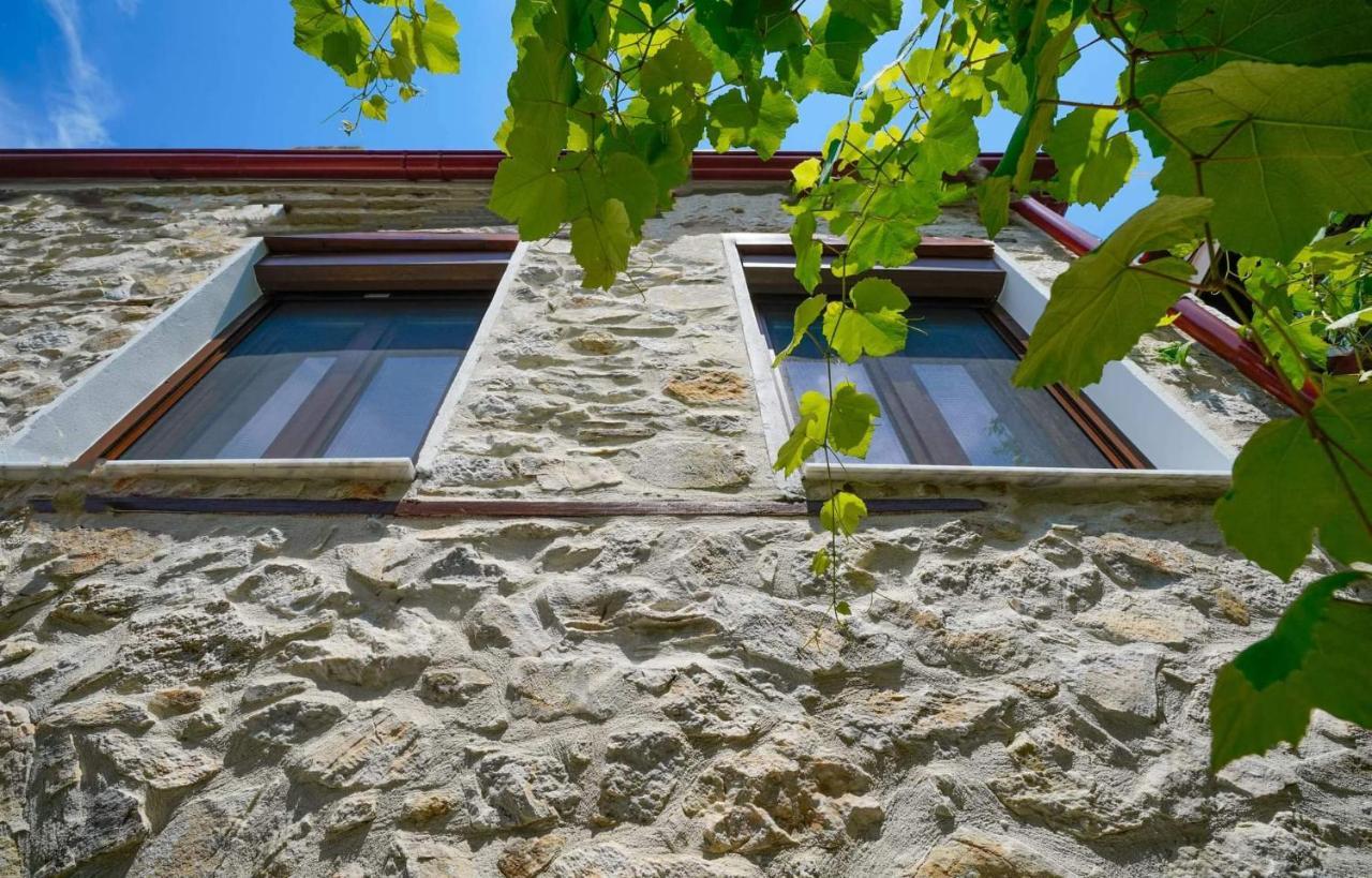 Apanemia Inn Kallirákhi Buitenkant foto